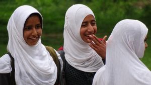 Pelajar Muslim India Sebut Larangan Jilbab Memaksa Pilihan Agama atau Pendidikan