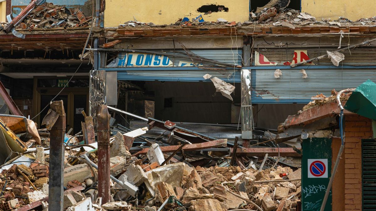 M 6.9フィリピン地震死者数72人、住民はまだトラウマを抱えている