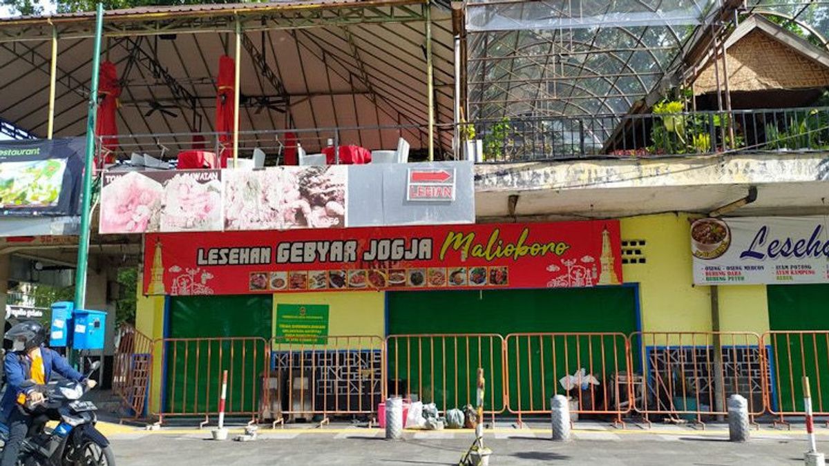 The Jogja Planning Gallery Project, City Government Secribed Kiosks On Jalan Representative