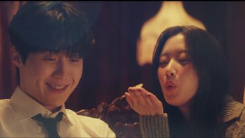 Daesung Releases MV 'Falling Slowly', Kim Seon Ho And Moon Ga Young's Chemistry Successfully Steals Attention