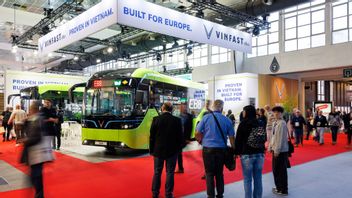 ヨーロッパでのVinFastの浸透、400kmの距離で2台の電気バスを発売