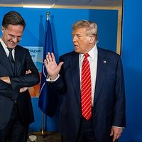 Trump Geram AS Disebut Beri Bantuan ke Iran Bangun Fasilitas Nuklir Nonmiliter