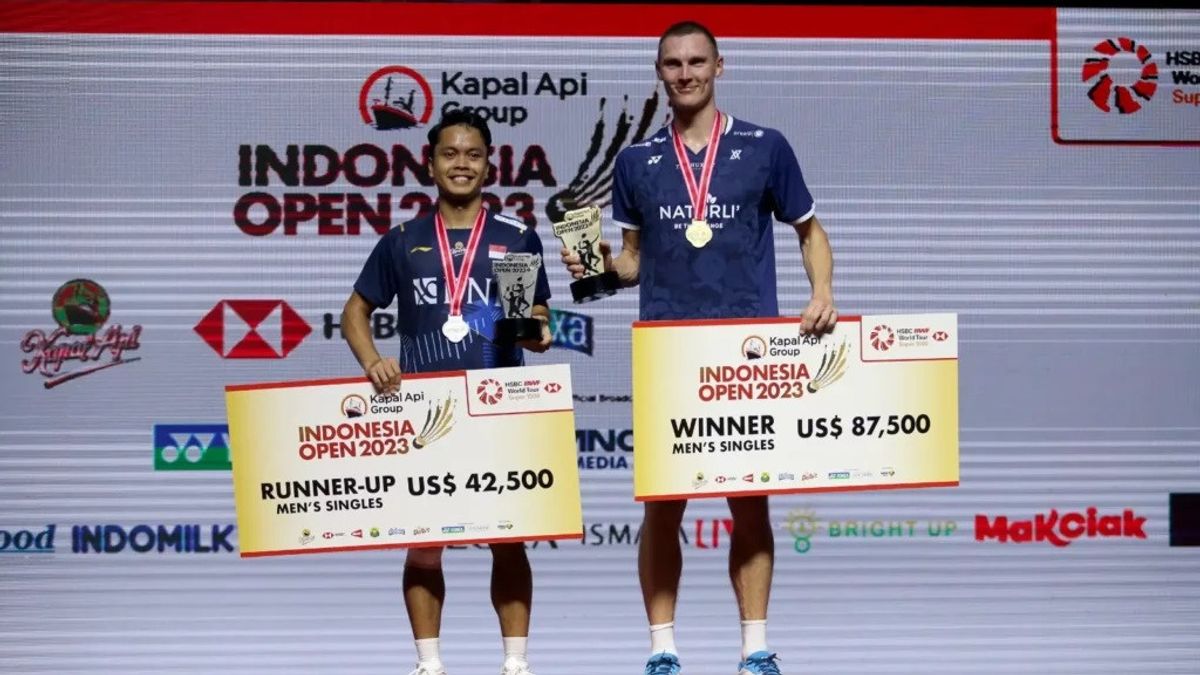 أنتوني جينتينغ يبحث عن لقب بطولة إندونيسيا المفتوحة 2024