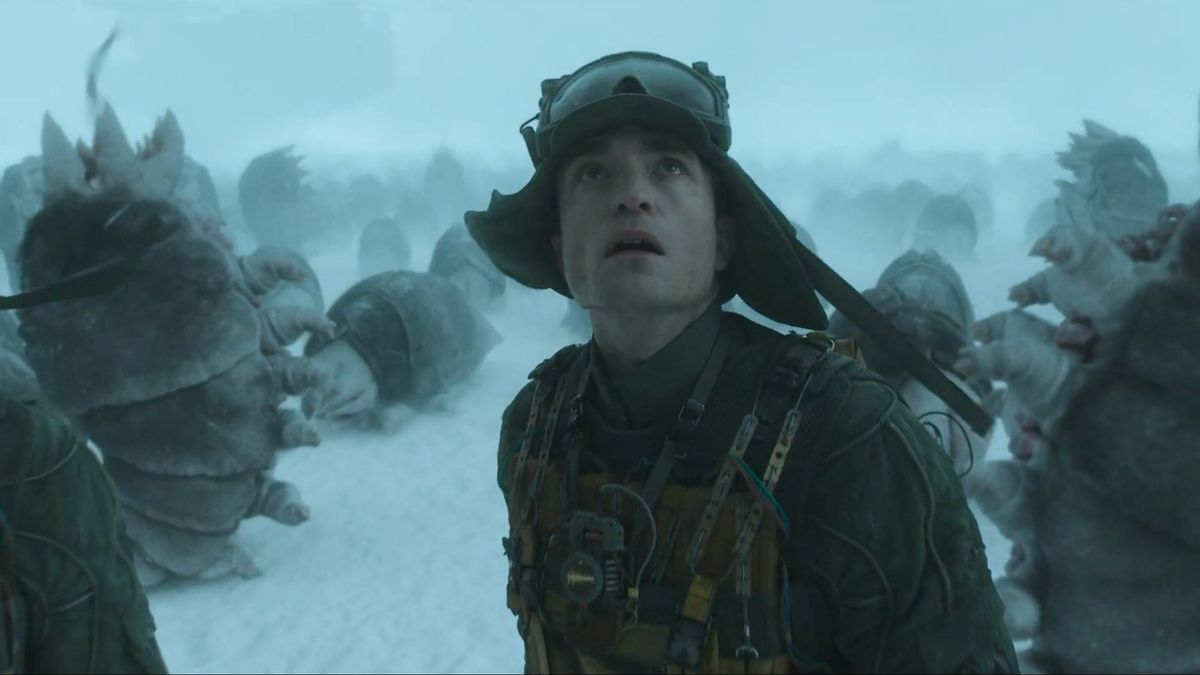 米奇17:罗伯特·帕廷森(Robert Pattinson)执行危险任务