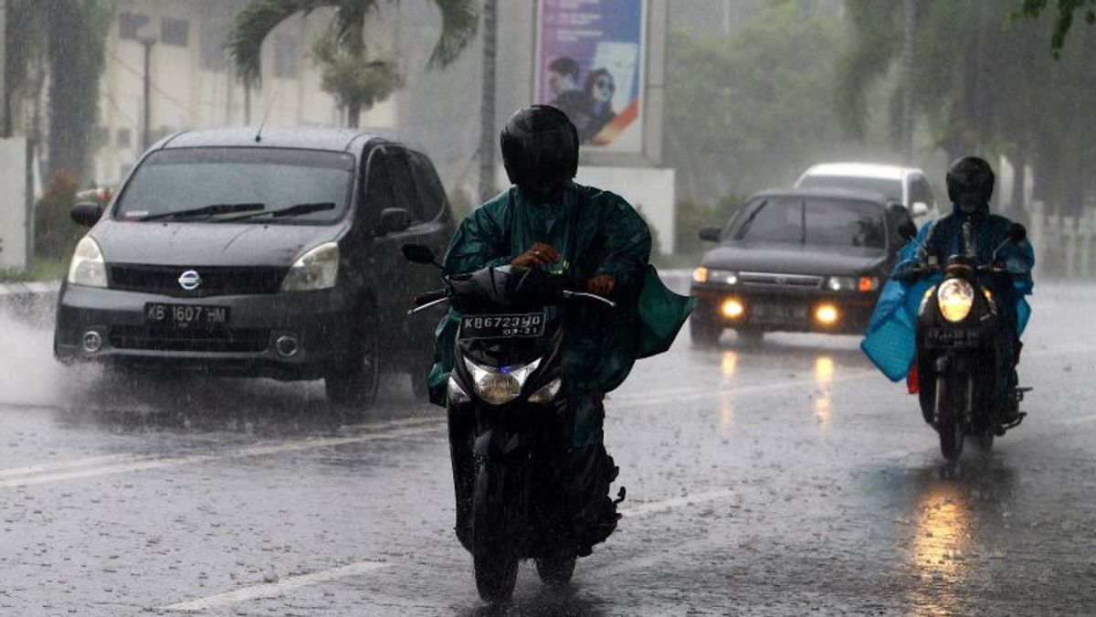 天気予報 4月19日火曜日:インドネシアのいくつかの都市 雨