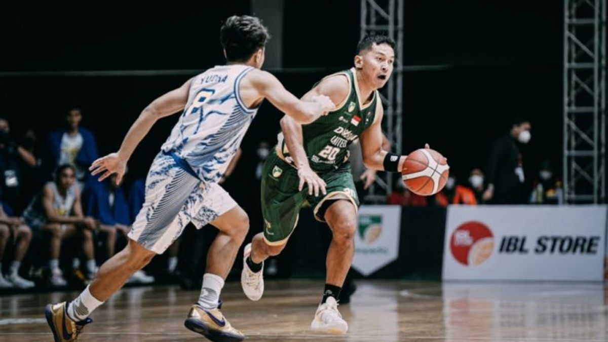 Tips For Still Existing Playing Basketball While Fasting In The Month Of Ramadan In The Style Of Dewa United Player Wendha Wijaya