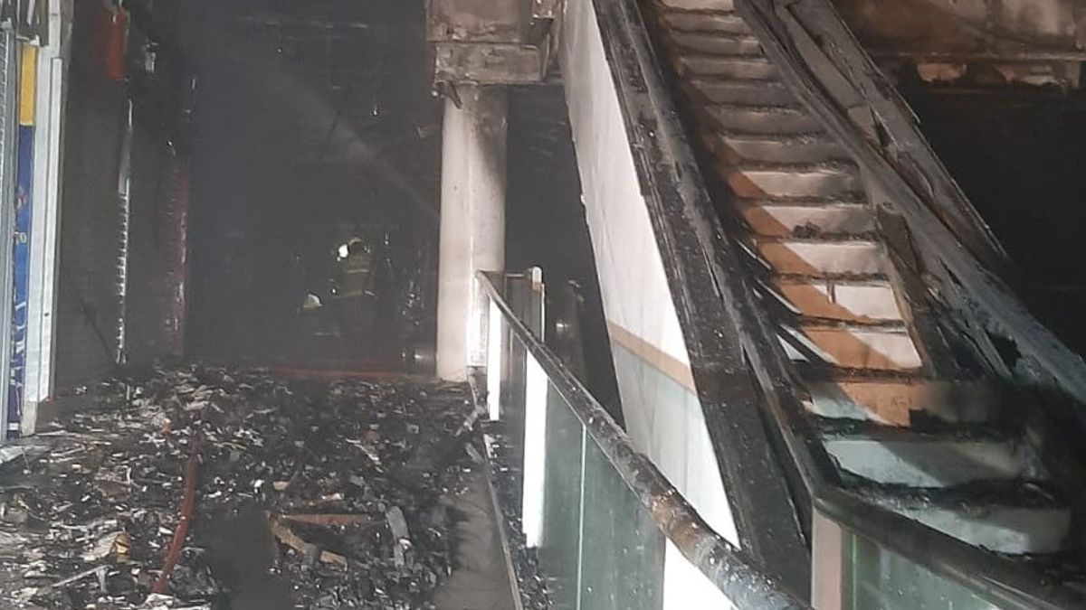 5th Floor And 6th Floor Citraland Mall Burned, One Person Injured