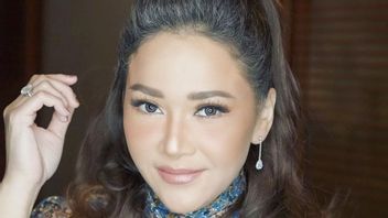 Maia Estianty Admits She Can't Escape Ahmad Dhani's Shadow