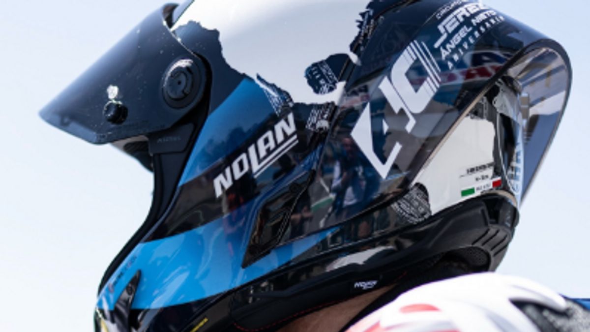 Inilah Helm Spesial dari Nolan dan Carlos Checa: Simbol Kesetiaan dan Penghormatan Ikonis untuk Jerez 