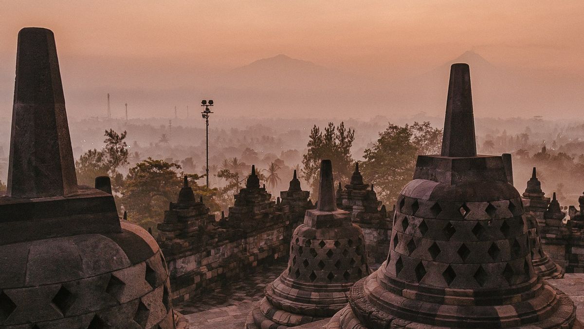 Luhut Sebut Usulan Tiket Rp750 Ribu ke Borobudur Hasil Studi dengan UNESCO: Karena Ribut Semua, Kita Tunda