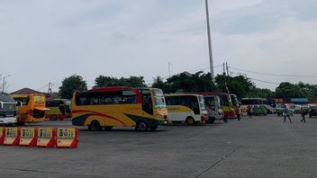 在纳塔鲁假期之前，UP PKB Pulogadung在甘榜红毛丹码头发现不合适的巴士