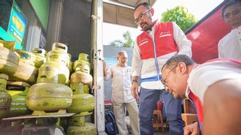 Le patron de Pertamina Patra Commerce examine directement la distribution d’elpiji 3 kg dans le sud de Tangerang