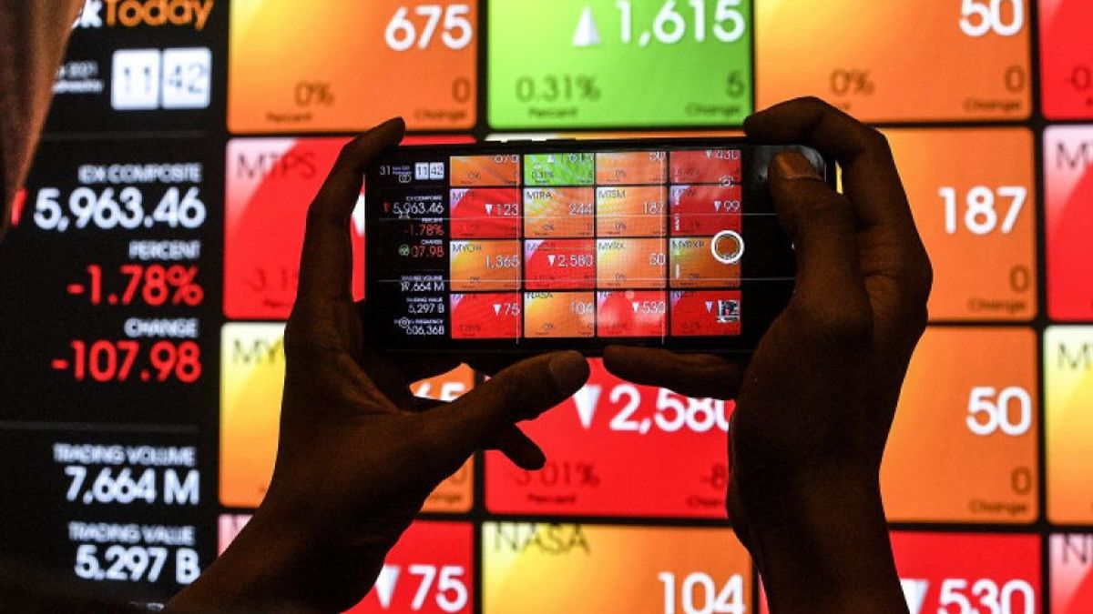 IHSG Rabu Diproyeksi Merosot ke Level 5000-an, Empat Saham Direkomendasikan