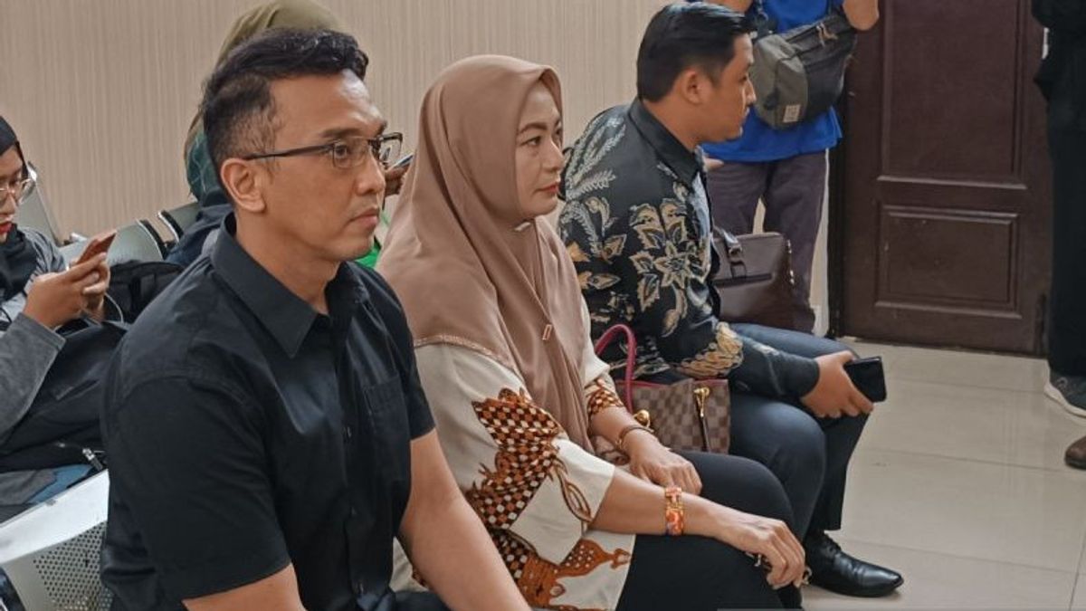 South Jakarta District Court Starts Trial Of Aiman Witjaksono's Pretrial