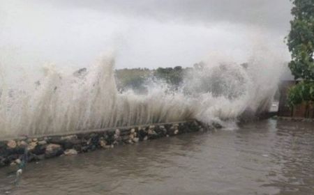 BMKG Keluarkan Peringatan Dini Banjir Rob 3 Wilayah di NTT