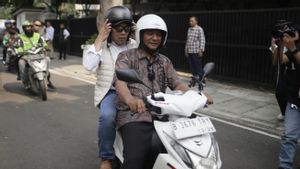 Panas-Pasan Naik Ojol Ke Acara Gerindra, Ridwan Kamil: Kalau Manja, Saya Bisa Tetap Naik Mobil