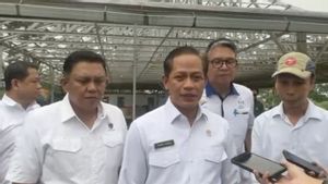 Menteri LH Tinjau Pembongkaran Bangunan Setelah Banjir Puncak