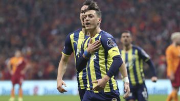    Media Turki Ingatkan Raffi Ahmad Jika Ingin Boyong Mesut Ozil: Nilai Transfernya Rp60 Miliar, Gaji Rp68 Miliar per Tahun