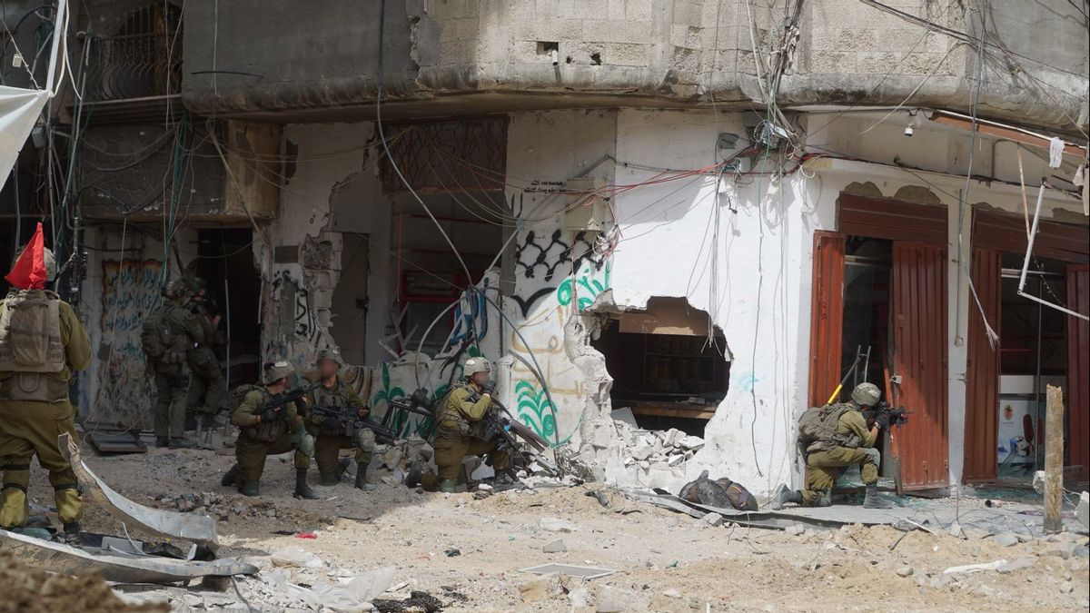 Six Gazais tués par balle en attendant un camion d'aide