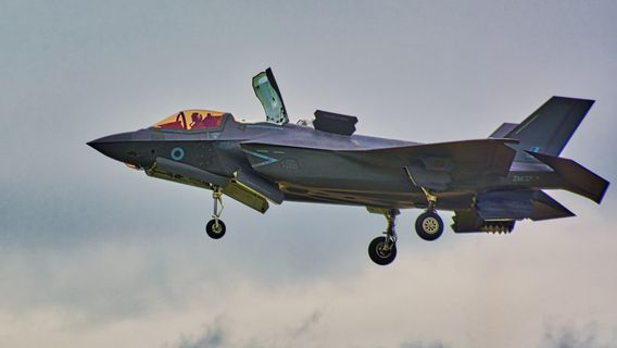 インドはパキスタンとの紛争の中で最先端のステルス戦闘機を作る