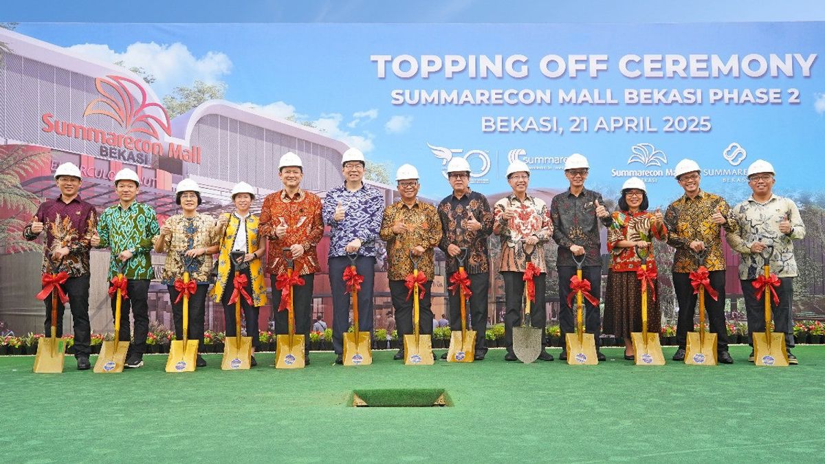 Implement The Topping Off Ceremony, Summarecon Mall Bekasi Phase II Immediately Opened