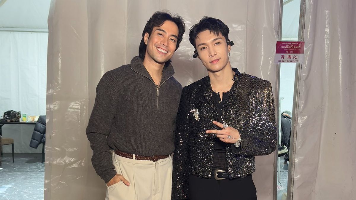 Lay EXO Ucap Belasungkawa untuk Vidi Aldiano