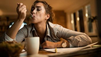 Getting To Know Caffeine Crash, A Fatigue Effect And Difficult To Concentrate In The Afternoon After Drinking Coffee