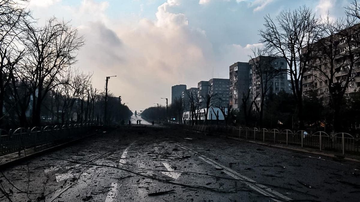 Konvoi Kemanusiaan Terimbas Serangan Moskow di Mariupol, Presiden Zelensky: Pilot Rusia Bertanggung Jawab