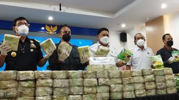 À L’aide D’un Bateau Rapide, Des Centaines De Kilogrammes De Méthamphétamine En Provenance De Thaïlande Pénètrent Dans Les Eaux D’Aceh