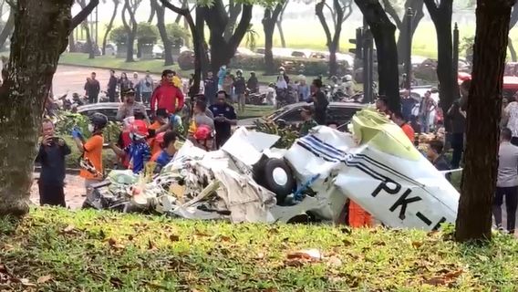 Avant de tomber sur la place Sunburst BSD, le gardien de McDonald’s a vu le pk-IFP Cessna était déjà en attente