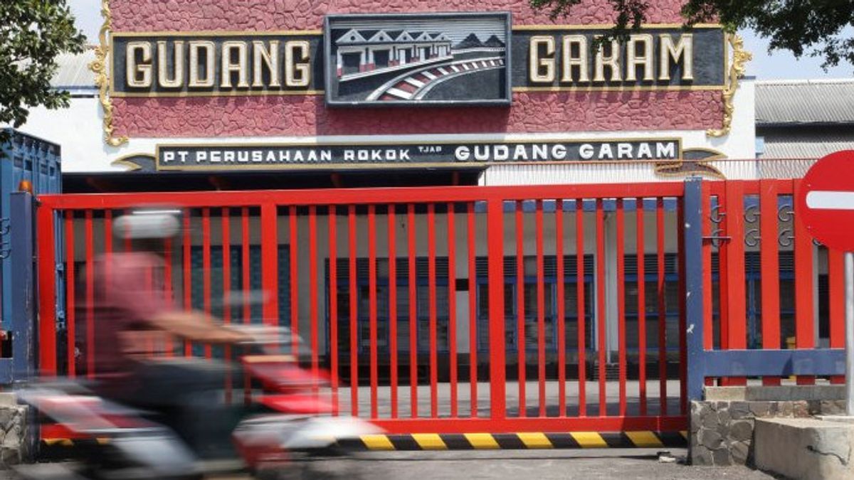 企业集团Susilo Wonowidjojo拥有的Gudang Garam卷烟制造商尽管收入为61.67万亿印尼盾，但利润暴跌59%至9561.4亿印尼盾