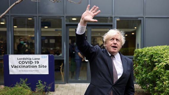 Le Premier ministre britannique Boris Johnson repoussé à un hôpital contre la COVID-19 à la mémoire d’aujourd’hui, 5 avril 2020
