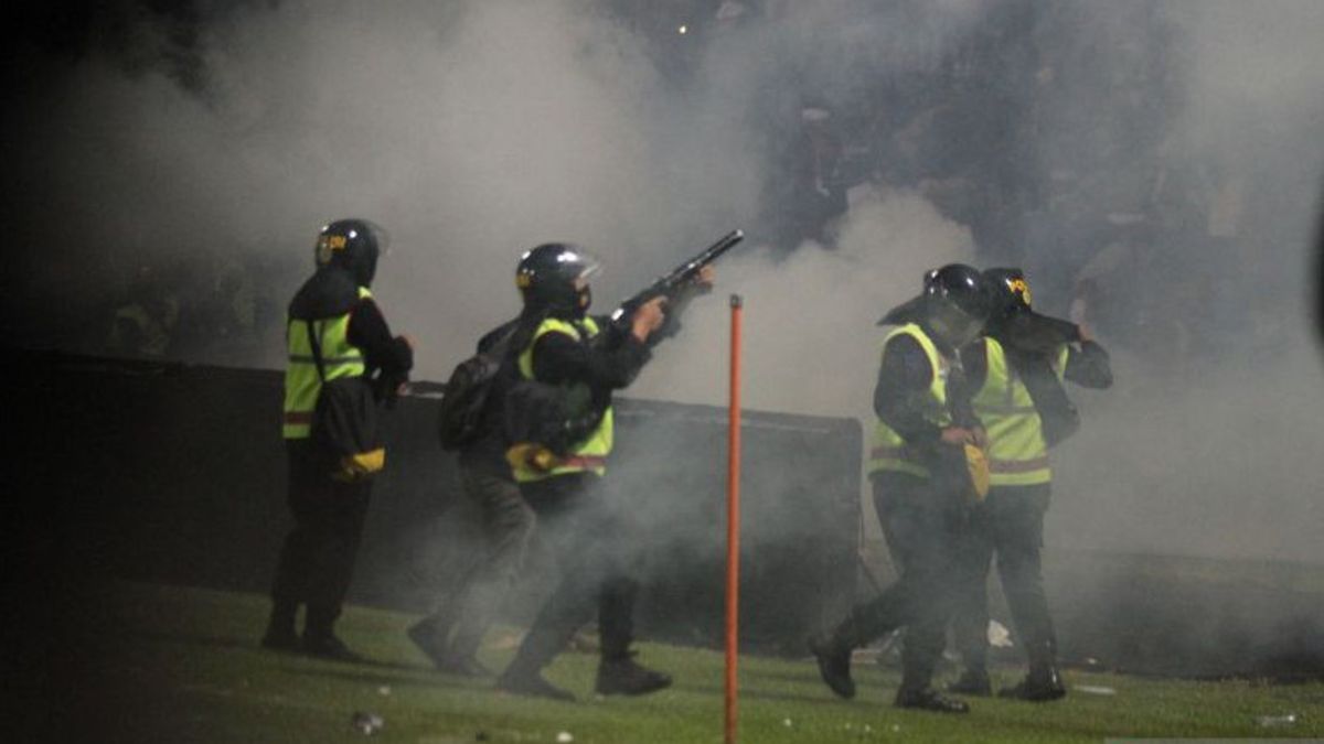 Stadium Not Street Places Of Demonstration, Eye Gas In The End Of Tragedy