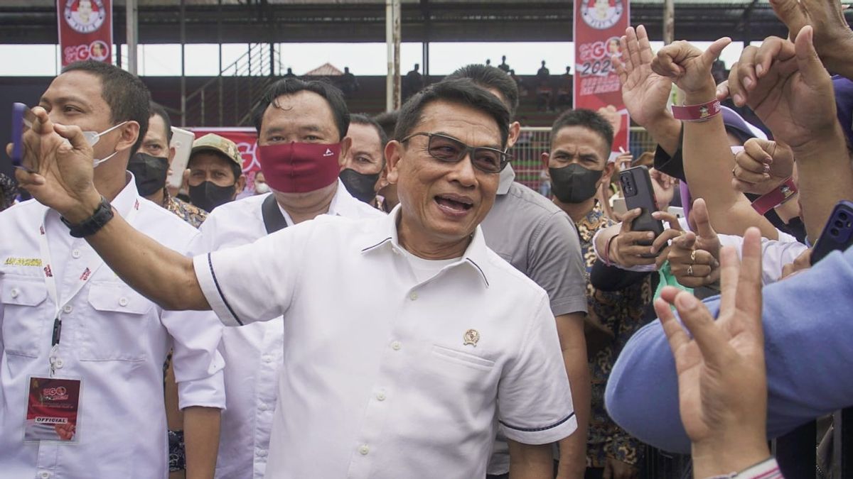 Representing Jokowi In Front Of Volunteers, Moeldoko Says Don't Rush The 2024 Affair