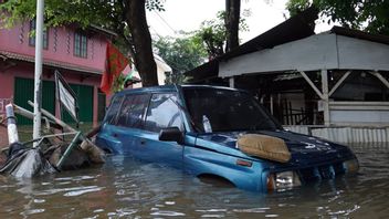 السيارات المتضررة المتضررة من الفيضانات يمكن استرداد في ثلاثة أيام