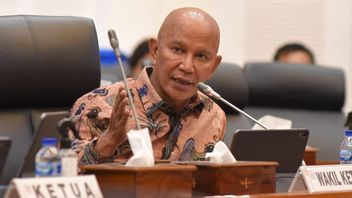 民进党PDIP主席Gegara Ulah Arteria Dahlan也向西爪哇居民道歉