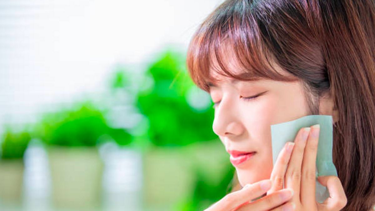 Touch Up Secrets Anti-Lontur, Use Oil Control Before Tiring Up Makeup