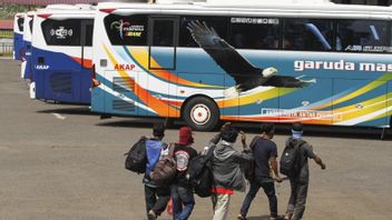 DKI تفتتح 4 محطات حافلات AKAP للعودة إلى الوطن في العيد ، وتعد 3 محطات إضافية إذا ارتفع عدد الركاب