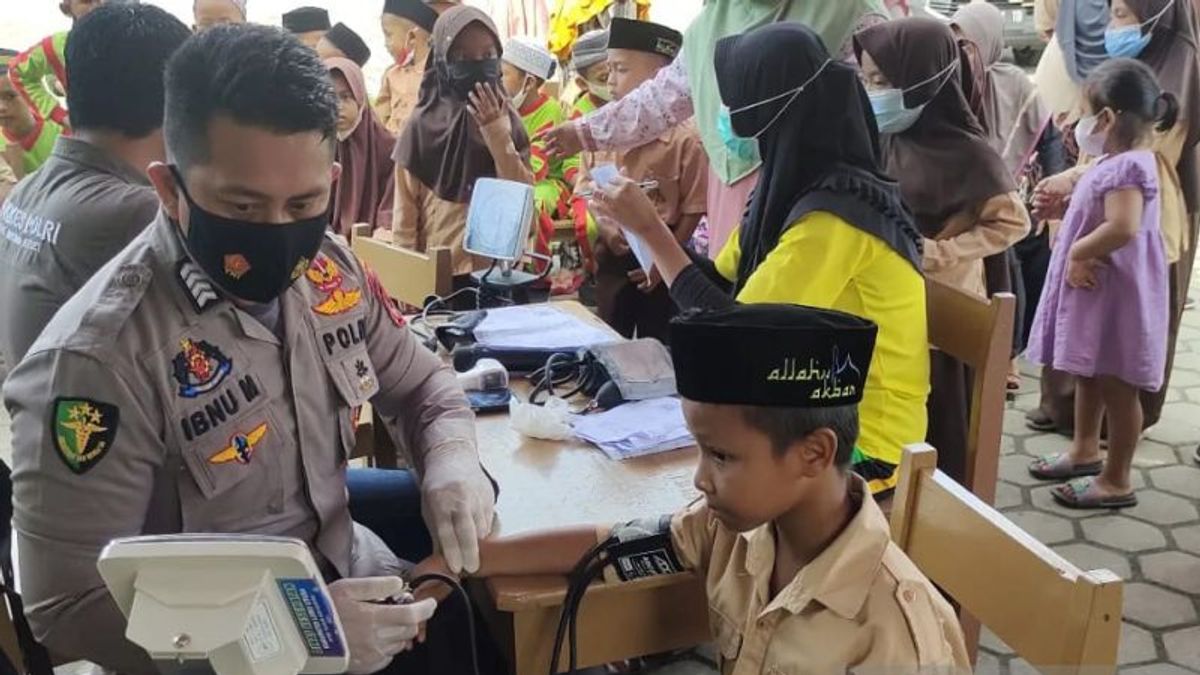 South Sulawesi Health Office Receives 164,620 Vials Of CoronaVac Vaccine For Children