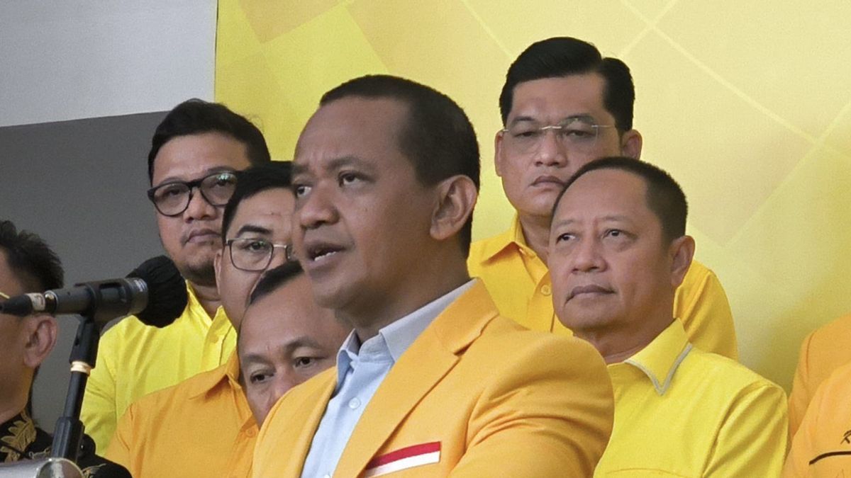 Golkar Chairman Bahlil Signs Reshuffle Of Party Management