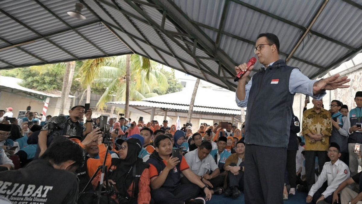 Anies Asks His Volunteers To Echo Their Success Track Record, No Need To Attack Each Other