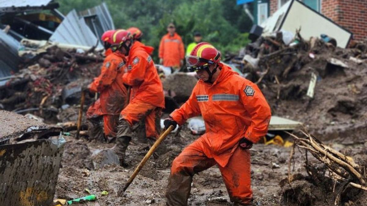 Banjir dan Longsor Tewaskan 32 Warga Gyeongsang Utara, Korsel