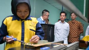 Vice President Encourages Increased Involvement Of Vocational High School Students In Industry