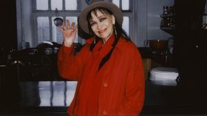 Figur <i>French New Wave</i> Anna Karina Meninggal Dunia