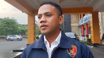 Policed By Wife, Former South OKU Secretary Becomes Suspect In Licensing Case