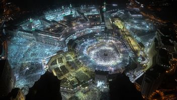 Ahead Of The Peak Of Hajj, Saudi Arabian Authorities Urge Pilgrims To Avoid Crowds To Stay Hydrated
