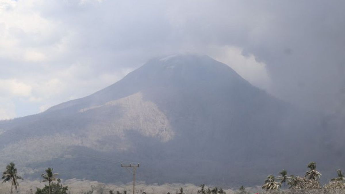 BMKG 提醒拉基-拉基 勒沃托比 山 雨水 山洪暴发的威胁