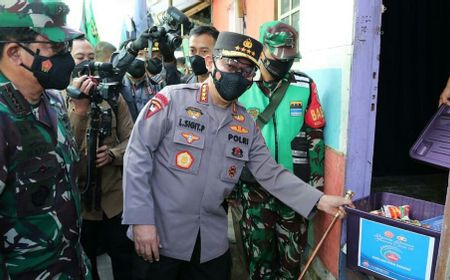 Peringati Iduladha, Polri Distribusikan  Bansos dan Hewan Kurban ke Seluruh Indonesia