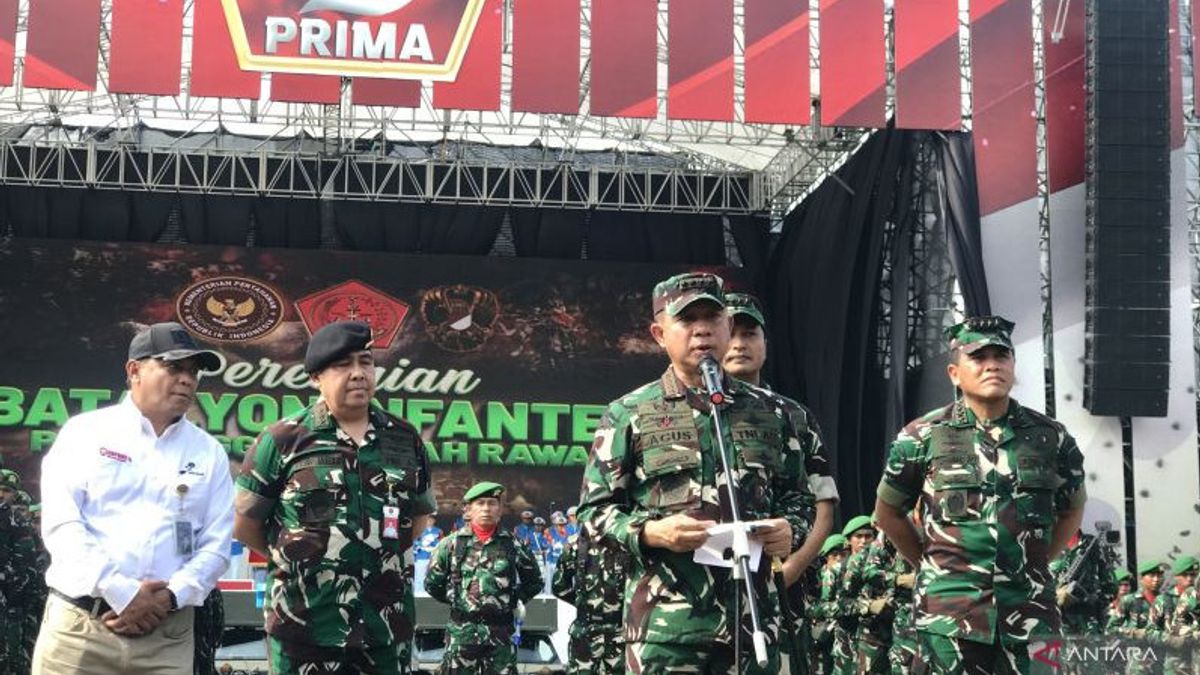 TNI Commander Inaugurates 5 Prone Region Support Battalions In Papua