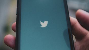 Les Internautes Protestent Contre Le Nouveau Design De Twitter Parce Qu’il Fait Mal Aux Yeux